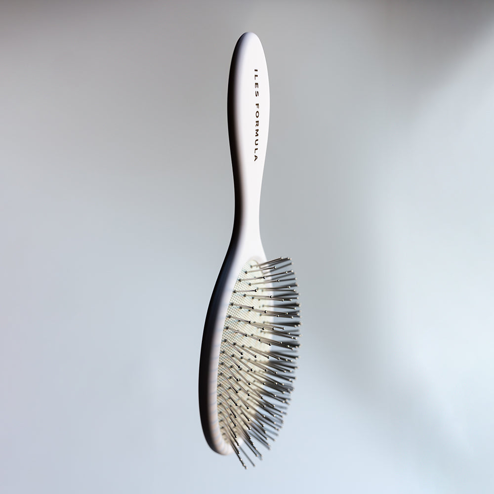 Iles Formula Signature Styling + Wet Brush
